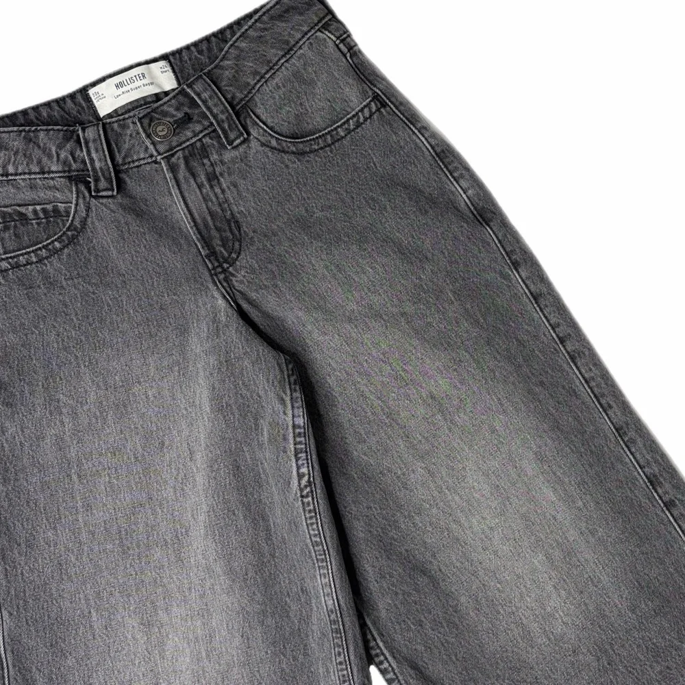 Hollister | Low Rise Super Baggy Jeans - 24 Short - Picture 11 of 14
